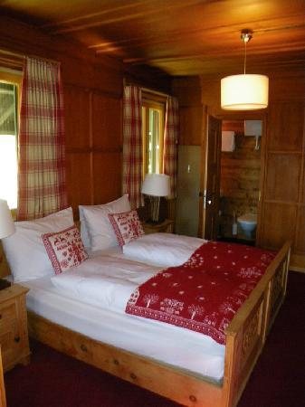 Hotel Restorant Lej Da Staz — Guest room