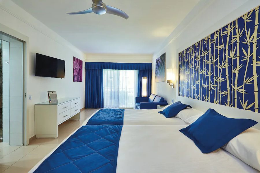 Hotel Riu Bambu — Guest room