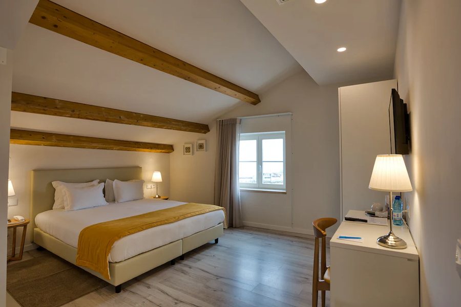 Hotel Riverside Alfama — Guest room