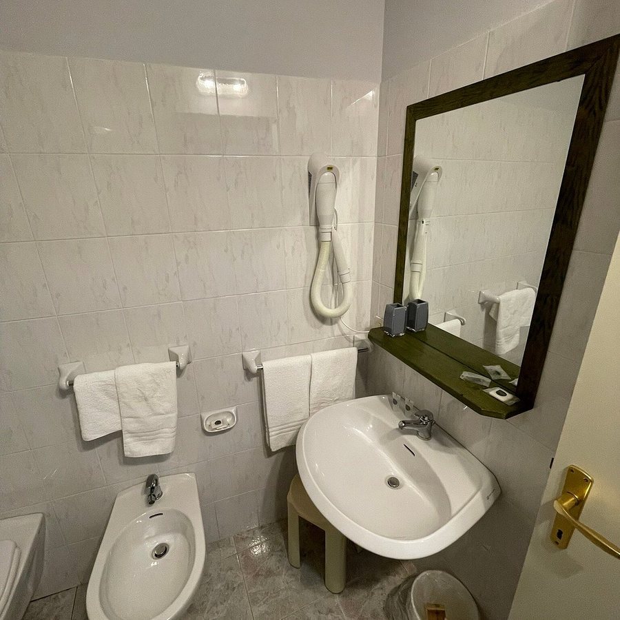Hotel Rosa Dei Venti — Bathroom