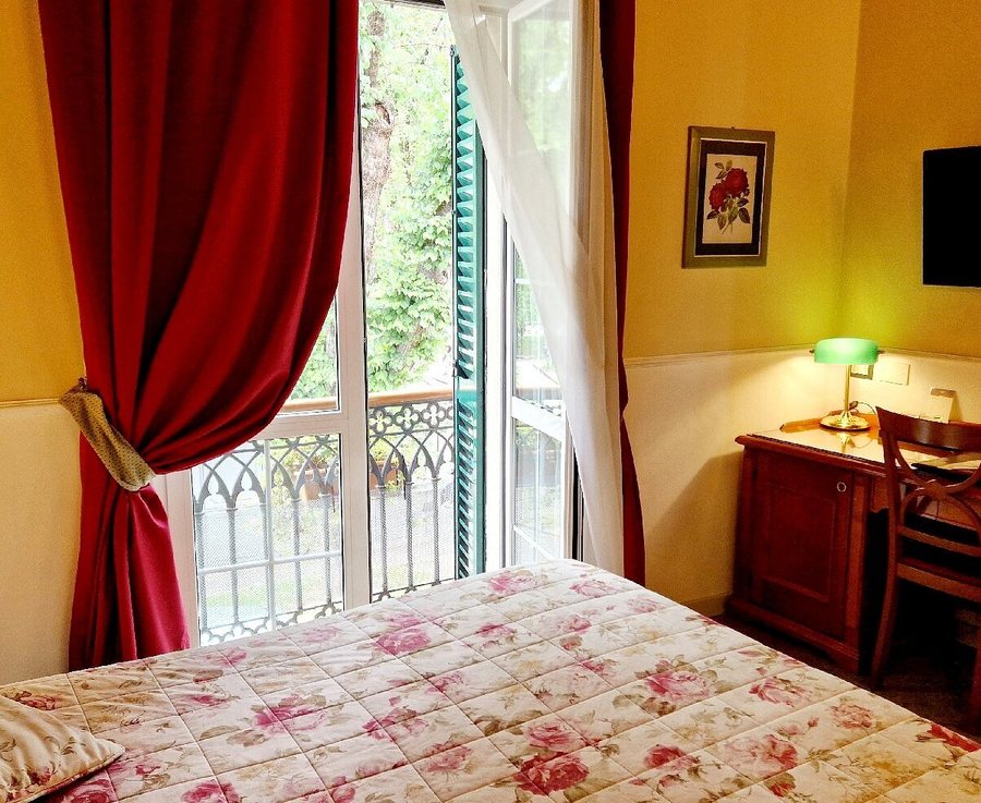 Hotel Rosary Garden — Guest room