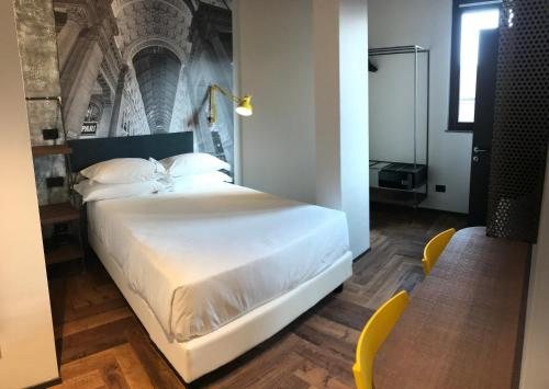 Hotel Roxy — Guest room