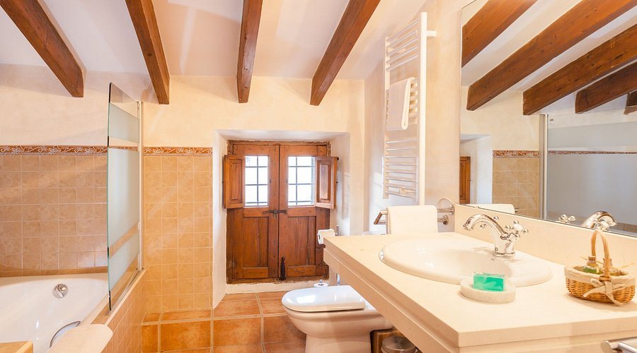 Hotel Rural S Olivaret — Bathroom