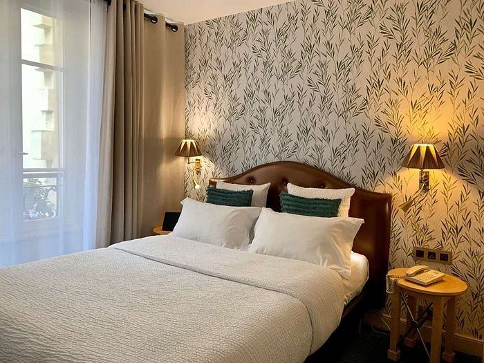 Hotel Saint Germain — Guest room