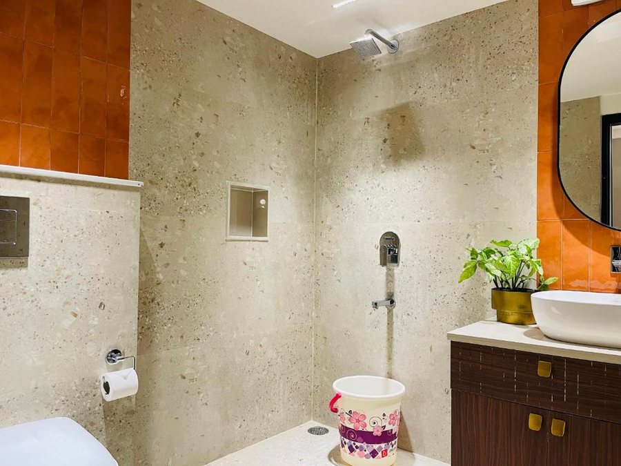 Hotel Saket 27 — Bathroom
