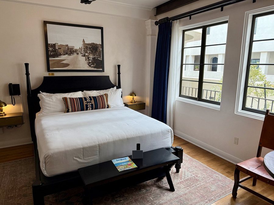 Hotel San Buena — Guest room