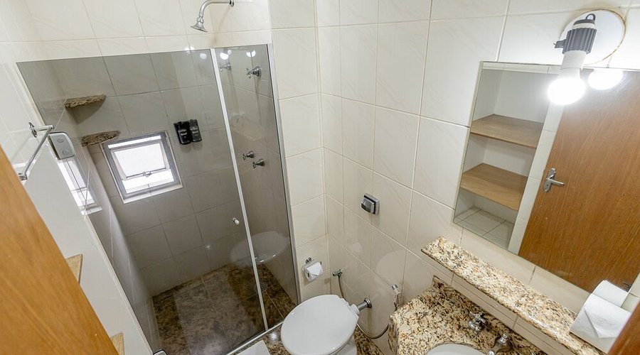 Hotel San Gabriel — Bathroom