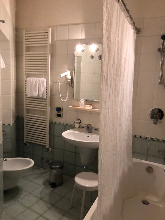 Hotel San Moise — Bathroom