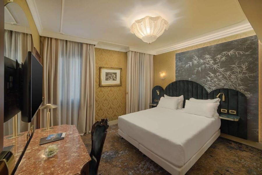 Hotel Santa Lucia — Guest room