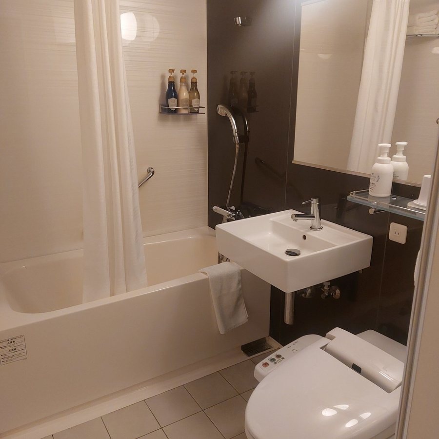 Hotel Sardonyx Ueno — Bathroom
