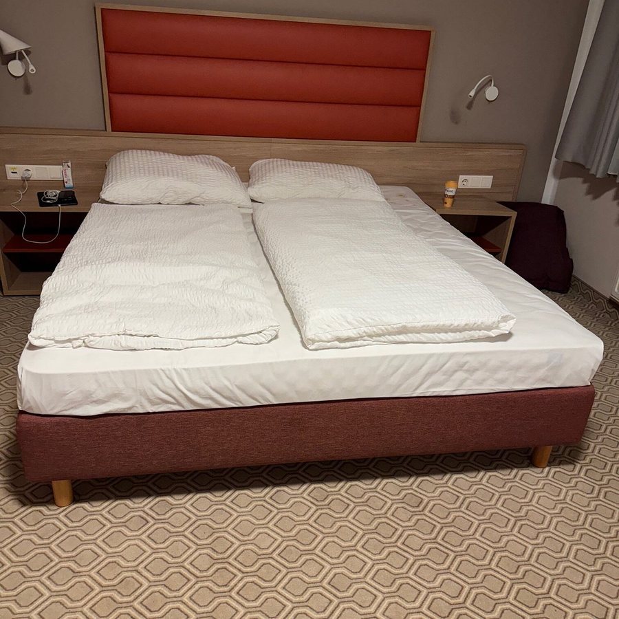 Hotel Schild — Guest room