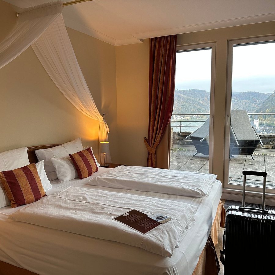 Hotel Schloss Rheinfels — Guest room