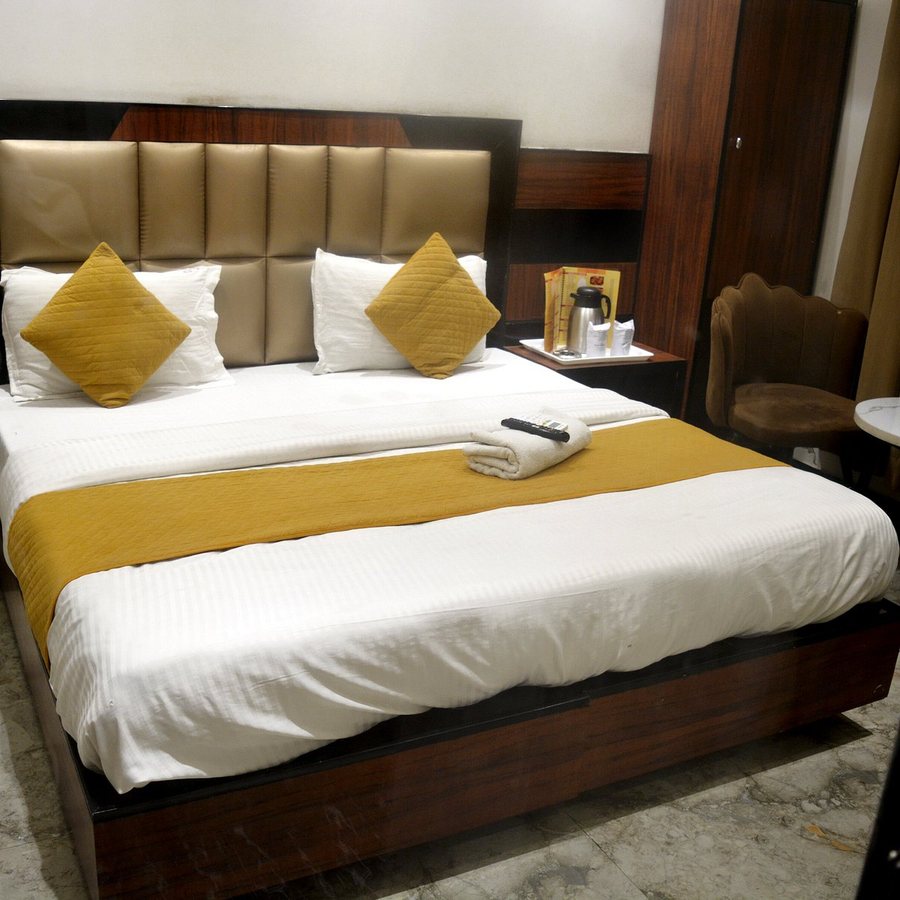 Hotel Singh Empire Dx — Guest room