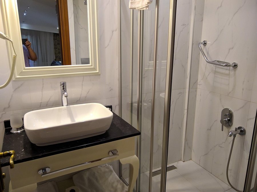 Hotel Spectra Istanbul — Bathroom