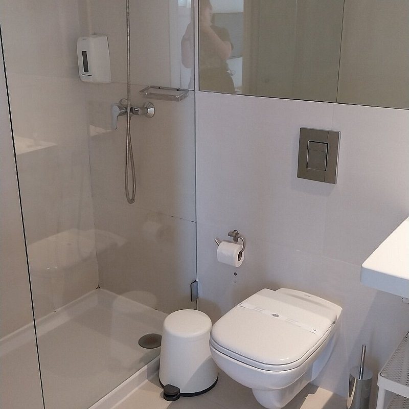 Hotel Spot Family Suites — Bathroom