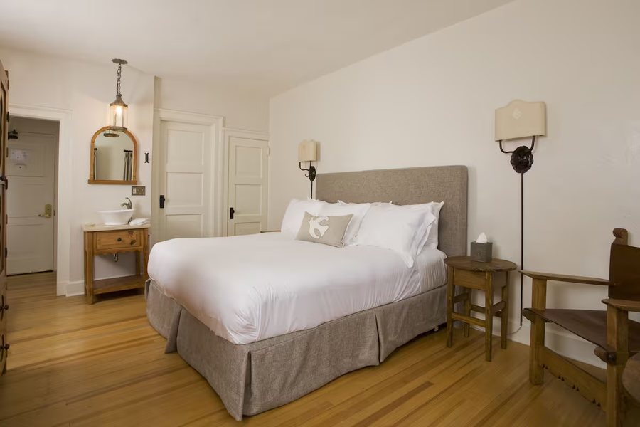 Hotel St Francis — Guest room