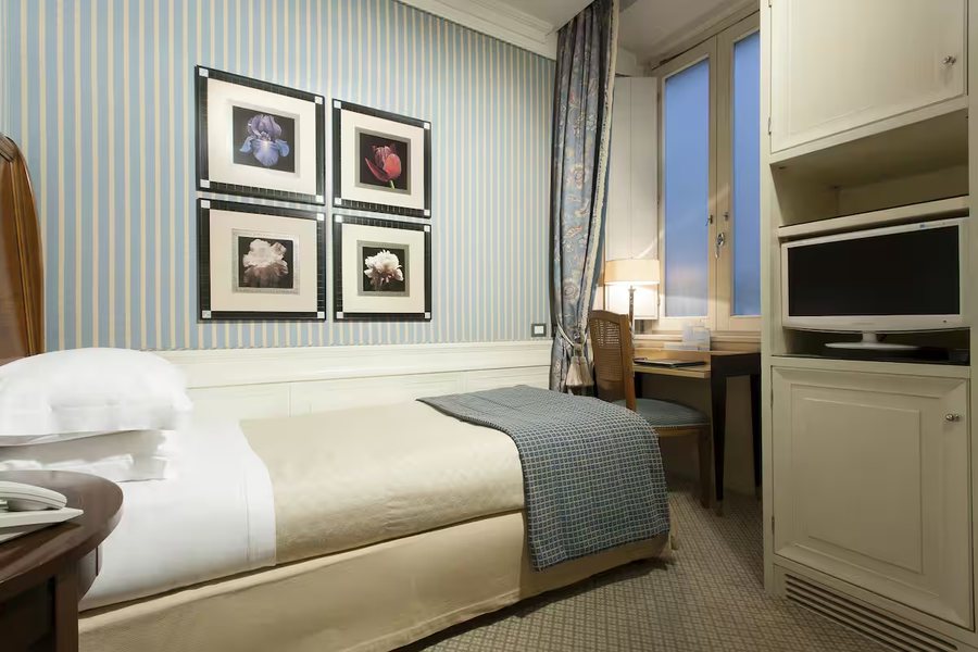 Hotel Stendhal Luxury Suites — Guest room