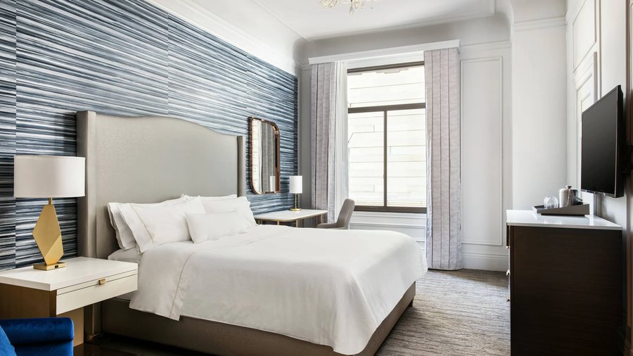 Hotel Sunrise — Guest room