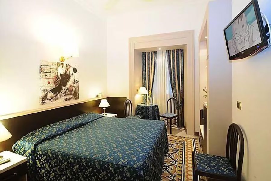Hotel Sweet Home — Guest room