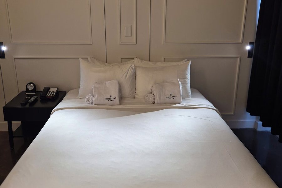 Hotel Tano — Guest room