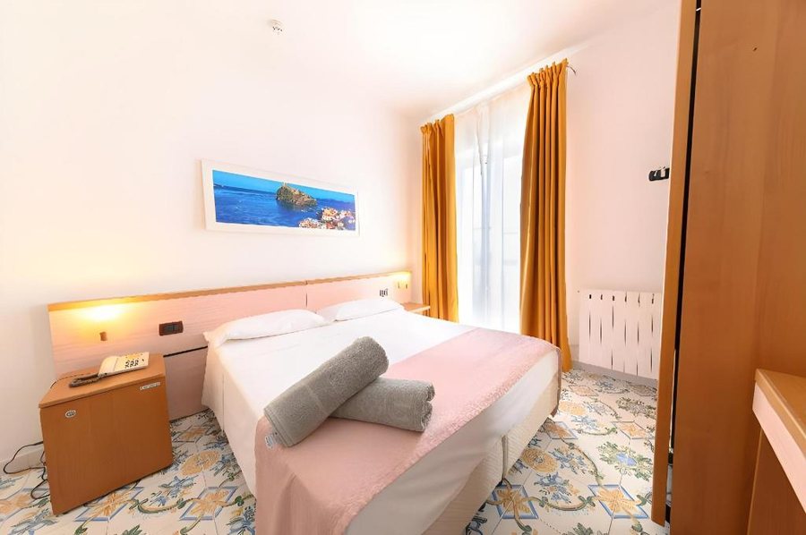 Hotel Terme Tirrenia — Guest room