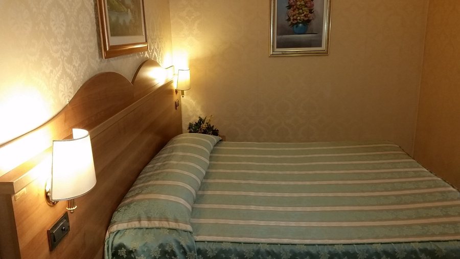 Hotel Teti — Guest room