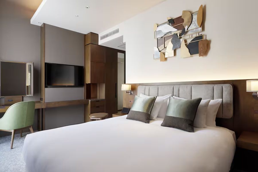 HOTEL THE CELESTINE GINZA — Guest room