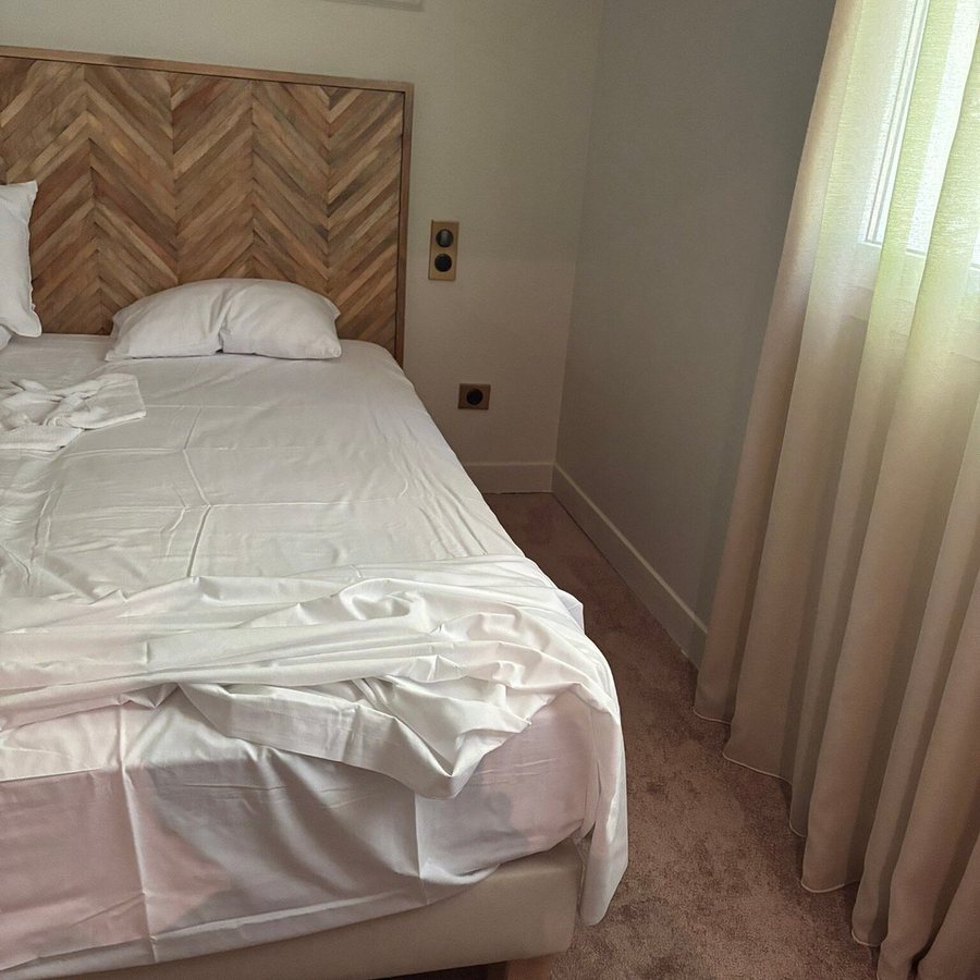 Hotel The Originals Orleans Sud Parc Hotel — Guest room
