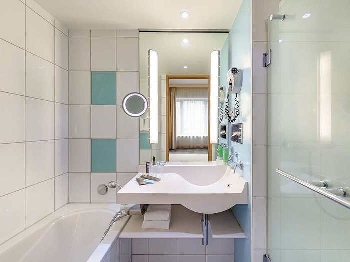 Hotel Tiergarten — Bathroom