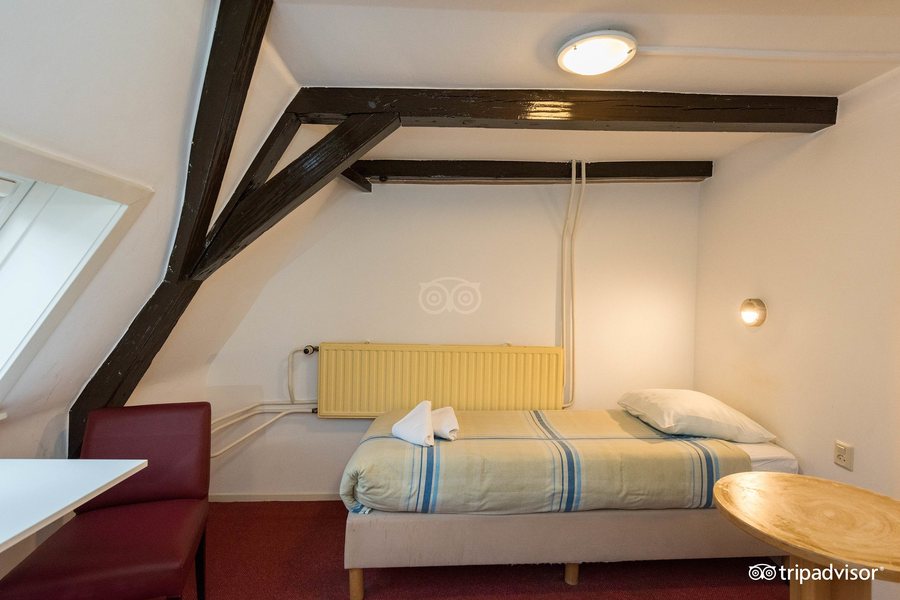 Hotel Torenzicht — Guest room