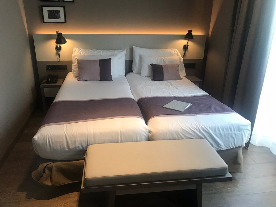 Hotel Upper Diagonal Barcelona Catalonia — Guest room