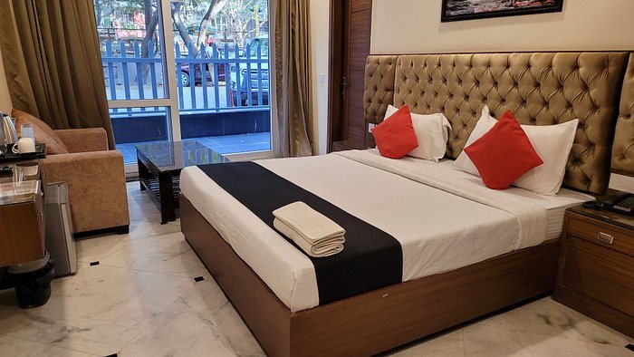 Hotel Urban Luxury by JMD Group — Guest room