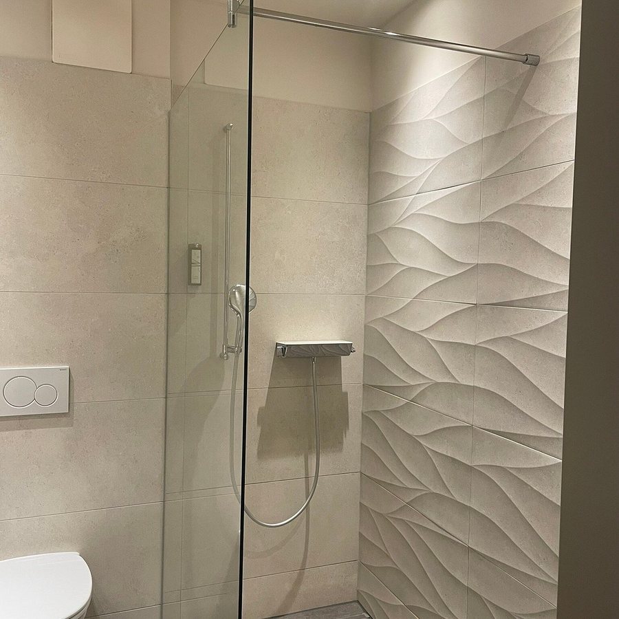 Hotel Urdlwirt — Bathroom