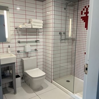 Hotel Vance Portland A Tribute Portfolio Hotel — Bathroom