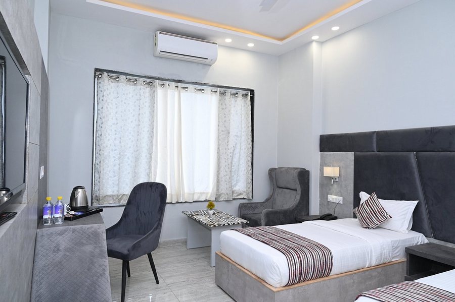 Hotel Vasdaa Grand — Guest room
