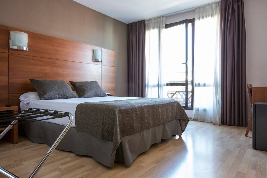 Hotel Via Augusta Barcelona Catalonia — Guest room