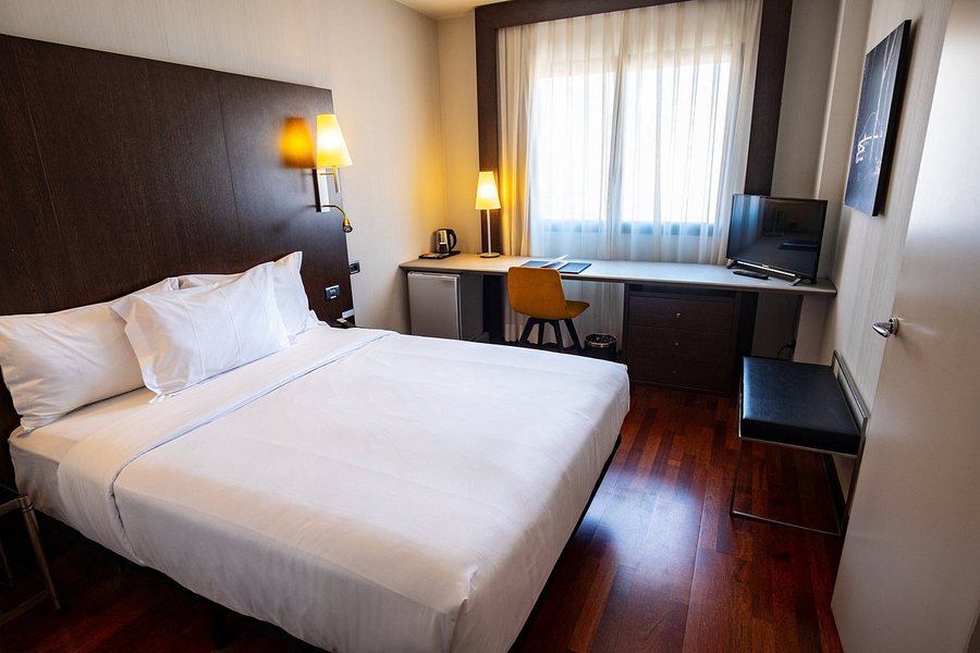 Hotel Vilamari Barcelona Catalonia — Guest room