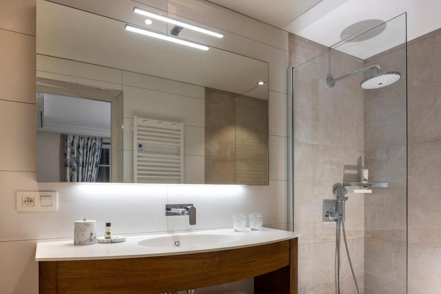 Hotel Villa Cecile — Bathroom