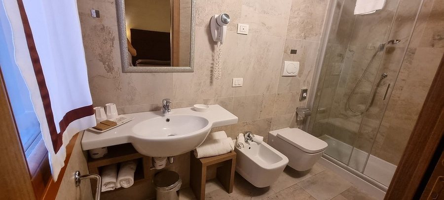 Hotel Villa Costanza — Bathroom