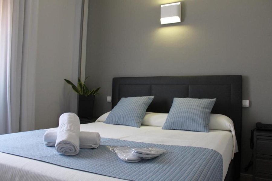 Hotel Villa de Barajas — Guest room