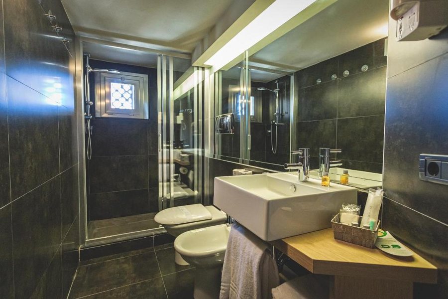 Hotel Villa Martini — Bathroom