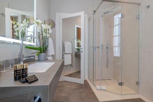 Hotel Villa Neroli Place of Charme — Bathroom