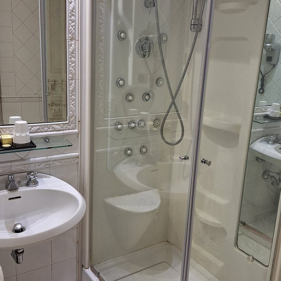 Hotel Villa San Pio — Bathroom