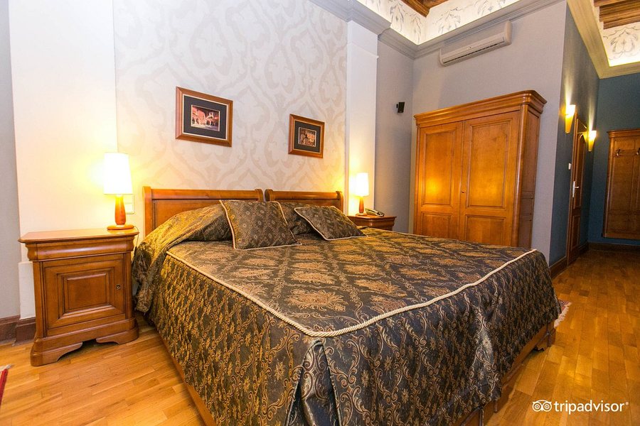 Hotel Wentzl — Guest room