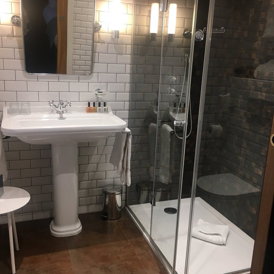 Hotel Whistler Paris 10e — Bathroom