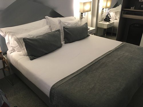 Hotel White Lisboa — Guest room