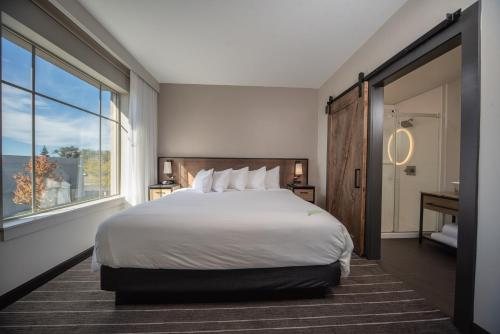 Hotel Windrow — Guest room