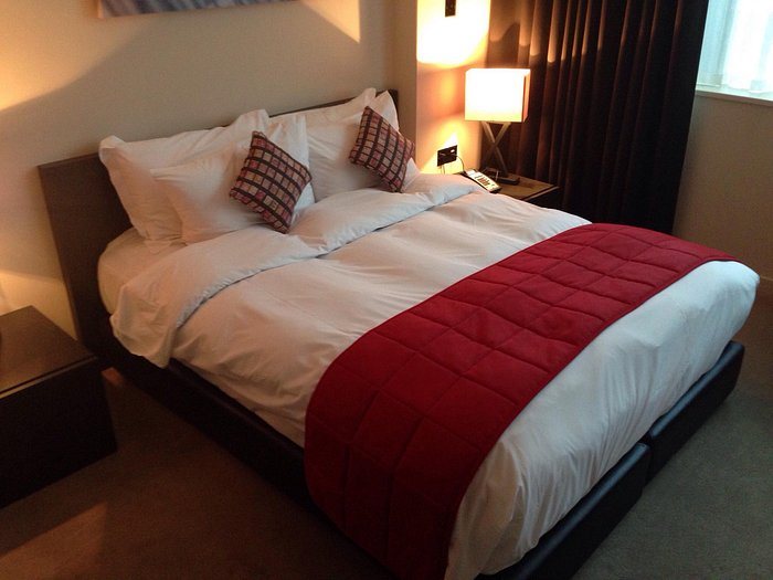 Hotel Xanadu — Guest room