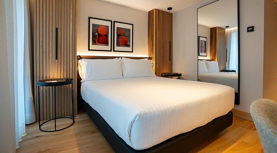 Hotel Zenit Borrell Barcelona Catalonia — Guest room