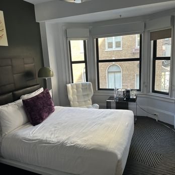 Hotel Zeppelin San Francisco — Guest room